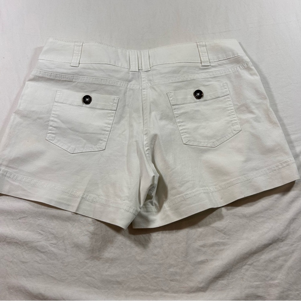 New York & Company White Button-Detail Shorts - Picture 6 of 6